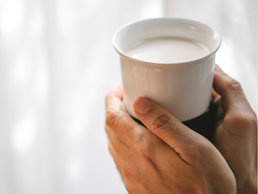 Alternatives To Drinking Alcohol To Relax warm milk
